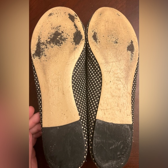 Pre-loved Talbots black and white polka dot ballet flats with bow - Size 7.5M - Picture 6 of 6